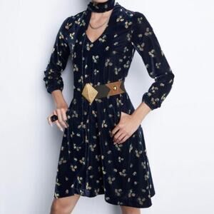 CAbi Decked Out Velvet Floral Dress Size Small